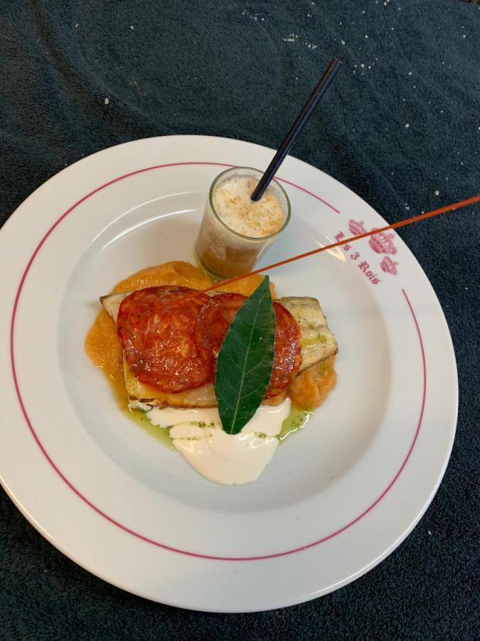 Les 3 Rois By Yy Hotell Villers-Bocage  Eksteriør bilde