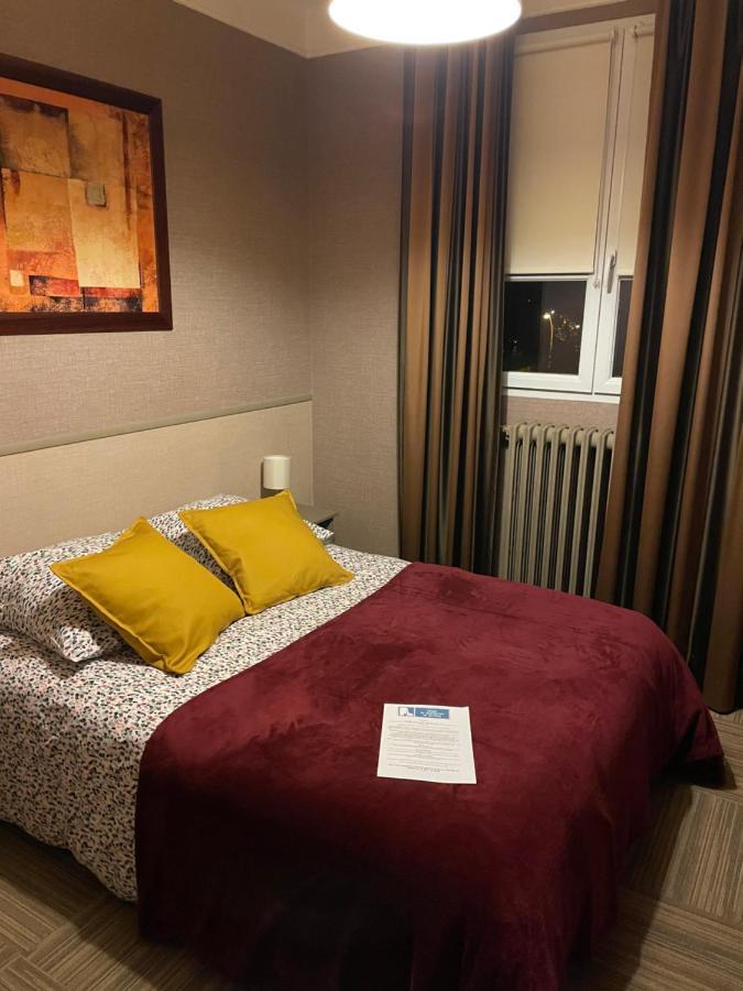 Les 3 Rois By Yy Hotell Villers-Bocage  Eksteriør bilde