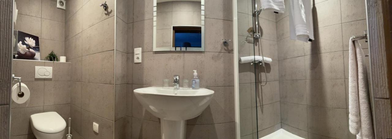 Les 3 Rois By Yy Hotell Villers-Bocage  Eksteriør bilde